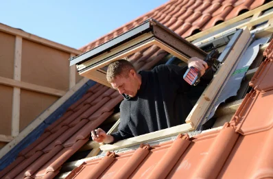 Pose de fenêtres de toit Velux à Arsans